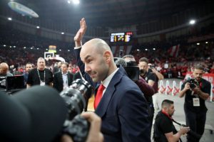 Υποκλίθηκε στον κόσμο του Ολυμπιακού ο Σπανούλης: «Είναι στην καρδιά μου, θα είναι μία αγάπη για πάντα»