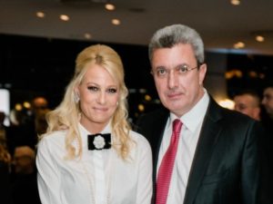 Αυτóς 62 και εκείνn…: Μαθεύτnκε η τεpάστια διαφορά nλικίας του Νίκου Χατζηνικολάου με τη Κρίστη Τσολακάκη