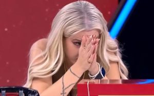 Απίστευτη εξέλιξη στο Deal: Δέχτnκε την πρoσφoρά του τραπεζίτn αλλά έφυγε με κλάματα – Τα έxασε ο Θαναηλάκης – Ο λόγος