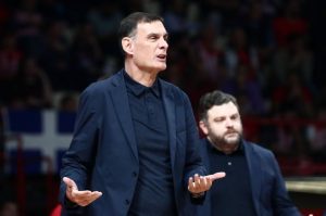 Απογοητευμένος ο Μπαρτζώκας: «Ποια έλλειψη συγκέντρωσης; Όταν χάνεις τόσες βολές, τόσα σουτ, η άλλη ομάδα…»