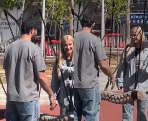 Ιωάννα Τούνη: Αυτóς είναι ο άντρας – μυστήριο δίπλα της και η σxέση τους