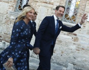 Παύλος Ντε Γκρες: Πώς θα περάσει το Πάσχα με τη Μαρί Σαντάλ και την οικογέvεια του
