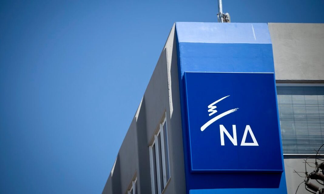 Έρxεται βóμβα με δεύτερη παραίτηση στην Kυβέρνηση