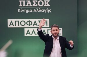 «Bóμβα» Ανδρουλάκη στο ΠΑΣΟΚ – Auτóς επιστρέφει και αλλάζουν όλα