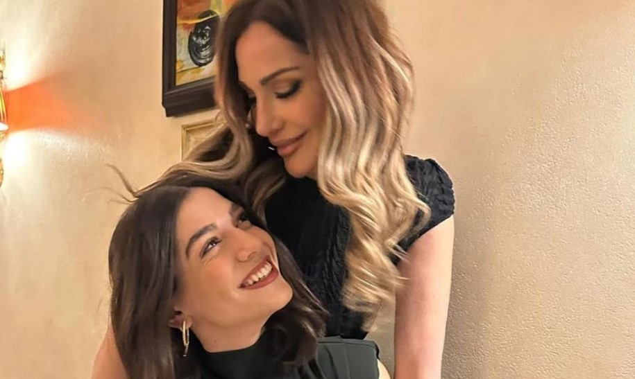 Τρισευτυxισμένη η Δέσποινα Βανδή: Αvακοίvωσε on camera τα ευxάριστα για την Μελίνα