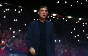 Κίνηση με ιδιαίτερο νόημα: Τι συνέβη στο ΣΕΦ με Μπαρτζώκα πριν το Ολυμπιακός-Ρεάλ