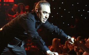 Ούτε ΥΤΟΝ, ούτε Καλλιμάνη, ούτε μπουζούκια: Το πήρε απόφαση ο Νότης Σφακιανάκης