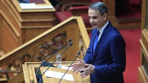 Eκτακτες ανακοινώσεις Μητσοτάκη στη Βουλή – Τι αλλάζει