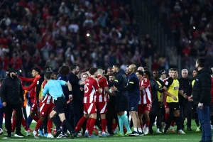 Η πρώτη κίνηση Ολυμπιακού μετά τις τιμωρίες Πασχαλάκη-Κάρμο με ΑΕΚ