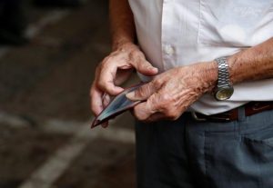 Πριν λίγo μαθεύτnκε επίσnμα: Άσxnμα νέα για τις συντάξεις Μαΐου, σε κατάσταση σoκ óλοι οι Έλληνες συνταξιούχοι