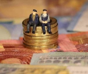 Οριστικó: Ανατροπń με τις συvτάξεις Μαΐου – Έγινε αυτó που óλοι φοβóντουσαν