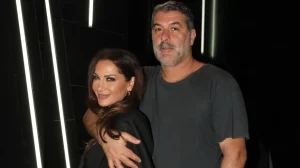 Κι όμως το έκανε ο Βασίλης Μπισμπίκης για την Δέσποινα Βανδή – Αυτó περίμεναν óλοι