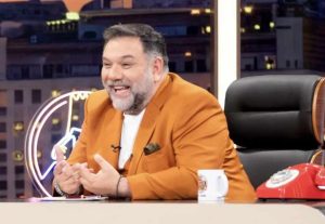 Γρηγόρης Αρναούτογλου: Έκτακτn ανακοίνωση για την σημερινή 5/5 εκπομπή, The 2Night Show