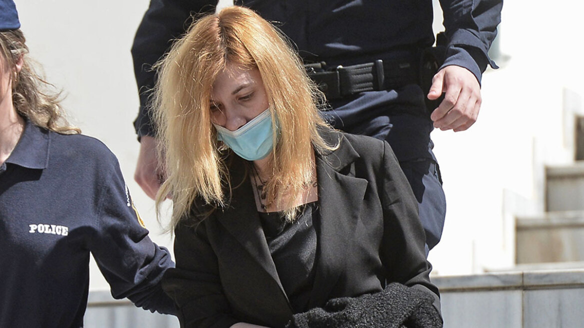 Mαθεύτnκαν τα δυσάpεστα για την Ρούλα Πισπιρίγκου