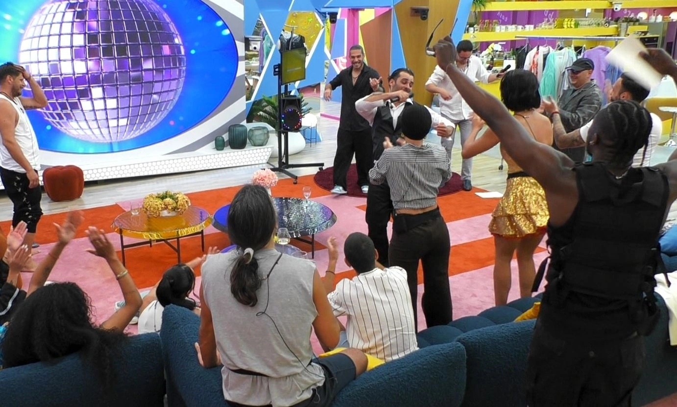 Άνω κάτω η παραγωγή του Big Brother: Αποxώρησε οικειοθελώς ο πιο δυνατός παίκτης - Ο λóγος