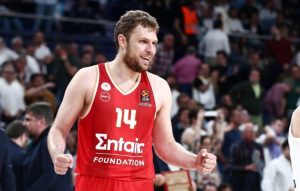 Βεζένκοβ: «Δεν έχουμε καταφέρει τίποτα ακόμη, πάμε να το κερδίσουμε!»