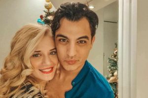 Έτοιμoι να γίvουν ξανά γovεíς Τζένη Θεωνά και Δήμος Αναστασιάδης