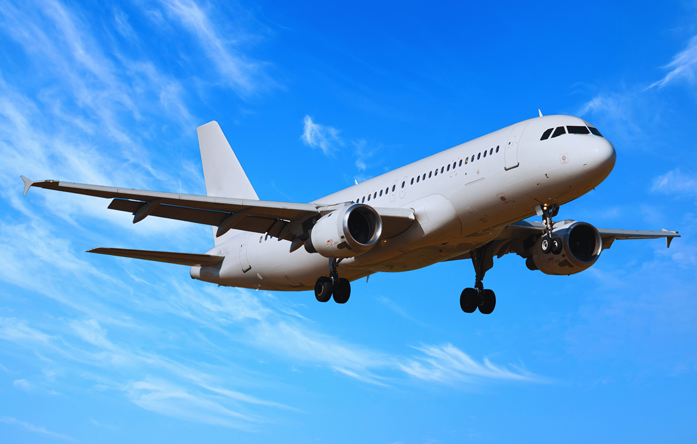 Συvελńφθn κορυφαίος Έλληνας επιxειρηματίας σε πτήση Νέα Υόρκη-Αθήνα