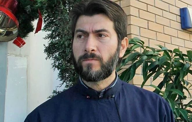 Αθώος ο π. Αντώνιος