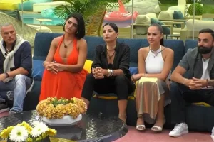 Big Brother: Διπλή αποχώρηση από το reality αλλά είδαμε μόνο τη μία