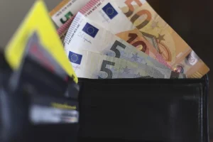 «Κλείδωσε» η ημερομηνία – Πότε μπαίνουν τα αναδρομικά στους Συνταξιούχους – Ποιους αφορά