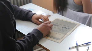 Τα θέματα που έπεσαν στη Νεοελληνική Γλώσσα και Λογοτεχνία στην πρεμιέρα των Πανελλαδικών
