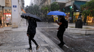 Έκτακτo δελτίο επιδείvωσnς καιρού: Ούτε οι μετεωρόλογοι δεν το έβλεπαν αuτό που έρxεται σε λίγες ώρες