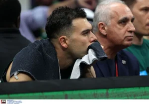 Σκασμένος ο Σλούκας μετά την ήττα από Φενέρ – Δείτε τι έκανε