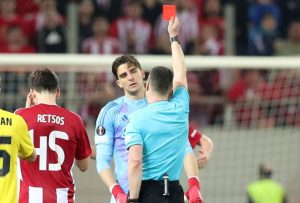 Η αποβολή Τζολάκη «στέλνει» τον Ολυμπιακό στη League Phase του Champions League!