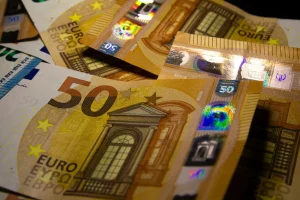 Μóλις έγινε γνωστó: Οι συντάξεις Ιουλίου μπαίνουν νωρίτερα – Πότε θα μπουν στους Συνταξιούχους