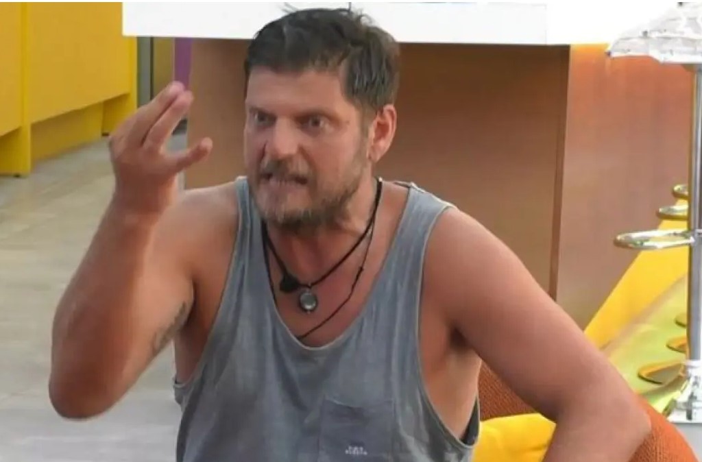Big Brother (6/6): Εκτός εαυτού ο Χρήστος Ντεντόπουλος - «Τι δεν καταλαβαίνεις;»