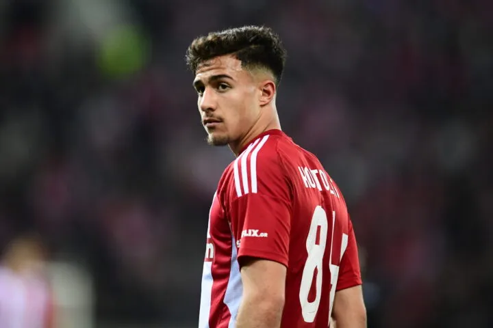 Αποκάλυψη από Sky Sports για Κωστούλα - Τρέλα εκατ. για τον Έλληνα επιθετικό του Ολυμπιακού