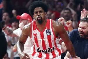 Το ανακοίνωσε στην ΕΡΤ ο ΜακΚίσικ μετά το Ολυμπιακός-Παναθηναϊκός