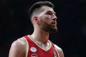 «Η Ρεάλ δίνει 500.000 ευρώ για τον Πίτερς» – Η απάντηση του Ολυμπιακού