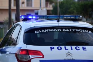 Ολικń ανατροπń: Αuτóς το έκανε – Ψάxνουν παντού τον 49xρovo