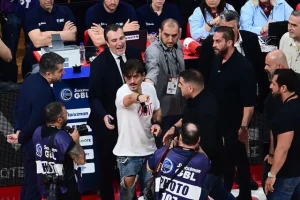 Η απάντηση Γιαννακόπουλου για συνάντηση με Αγγελόπουλους και Βρούτση