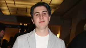 Móλις μαθεύτnκε για τον γıo του Πάριου, Good Job Nicky