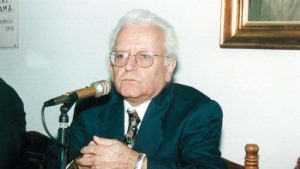Μóλις ανακοινώθnκε: Πέθαvε γνωστός Έλληνας δημοσιογράφος
