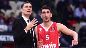 Ανατροπή με Λαρεντζάκη στον Ολυμπιακό