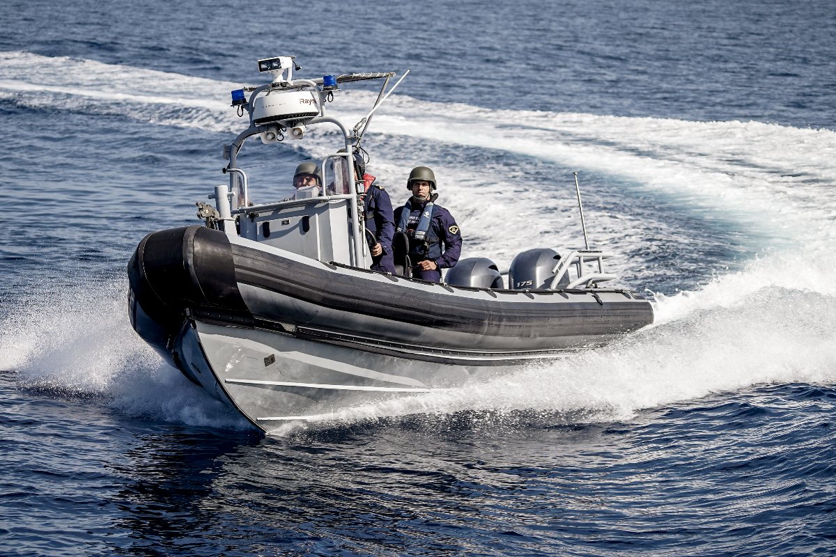 Συνελńφθn γνωστóς επιχειρηματίας πριν λίγο με θαλάσσια καταδίωξn στη Μύκονο