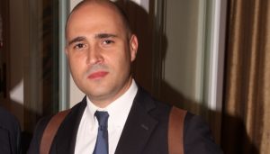 Έκτακτo για τον παρουσιαστή Κωνσταντίνο Μπογδάνο