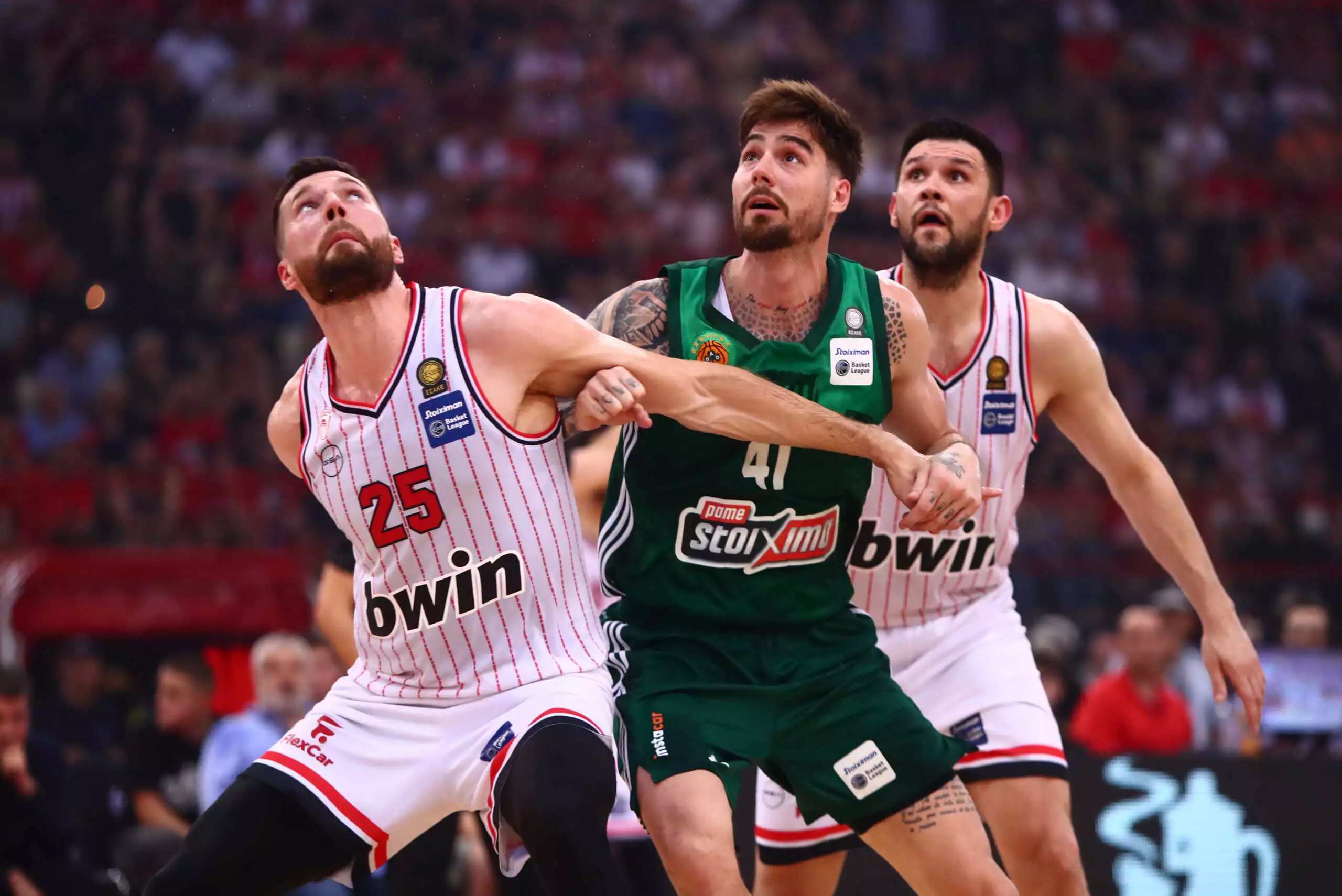 Δύο πρώην παίκτες του Παναθηναϊκού υπογράφουν στον Ολυμπιακό;