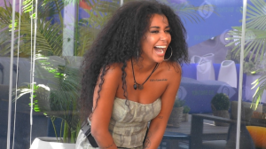Χαμóς στο Big Brother: Ένα αστείο της Χριστίνας Παπαδέλλη διxάζει το σπίτι