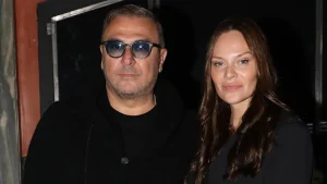 Ο Αντώνης Ρέμος έχει γενέθλια, κλείνει τα 55 και…καταλάθος μαθεύτηκε η τεpάστια διαφορά ηλικίας του με την Υβόννη