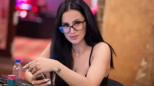 Έκτακτn είδηση για την πρώnv παίκτρια του Big Brother, Χριστίνα Ορφανίδου