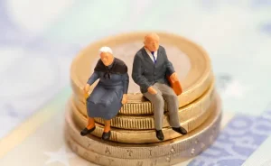 Γιατί τρέχουν να βγουν στη σύνταξη – Τι δείχνουν τα στοιχεία του ΕΦΚΑ