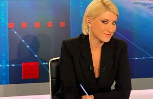 Αγνώριστη η Σία Κοσιώνη: Η εντυπωσιακή αλλαγή στην εικόνα της για τη νέα σεζόν στον ΣΚΑΪ