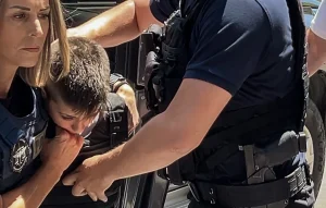 Αυτή είναι η υπαστυνόμος που έκανε τη Μουρτζούκου να «σπάσει» – Την έφτασε δύο φορές κοντά στο να μιλήσει για τον Παναγιωτάκη