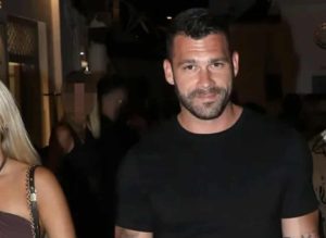 Δεν ήταν η Τούνη: Με πασίγνωστη ξανθιά Ελληνίδα influencer ο Στάθης Σχίζας στη Μύκονο