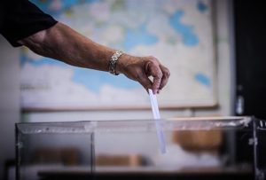 Ούτε Τσίπρας, ούτε Σαμαράς: Το νέο κόμμα που οι δημοσκόποι βλέπουν ότι θα έβγαινε 2ο με το «καλημέρα»!